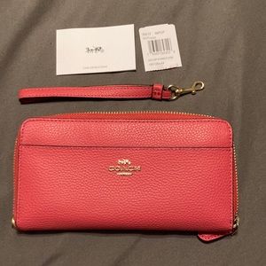 COACH full zip wallet with wristlet